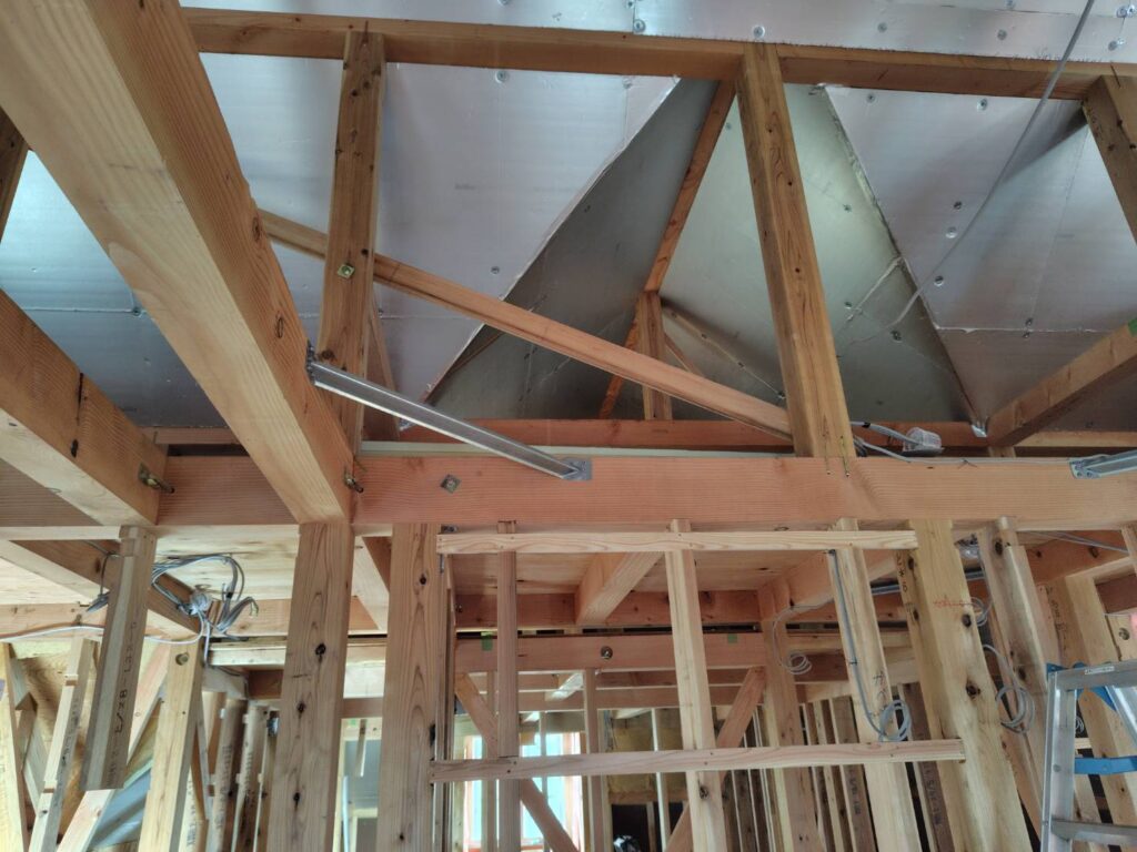 屋根と壁の断熱